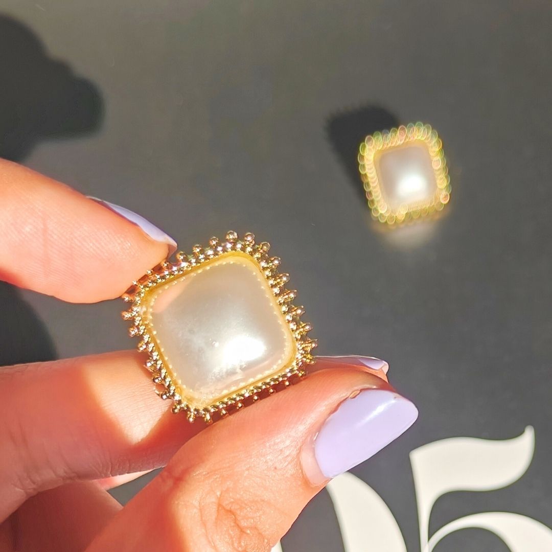 lady in the pearl