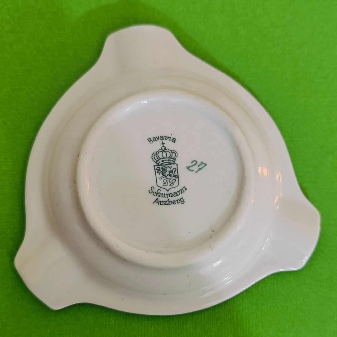 Erbstück Porcelain Ash Tray