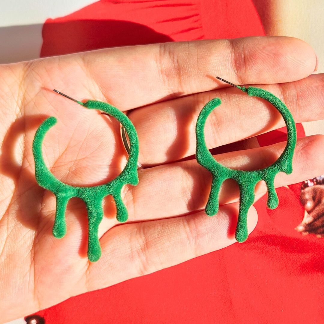 Green futuristic melting hoops