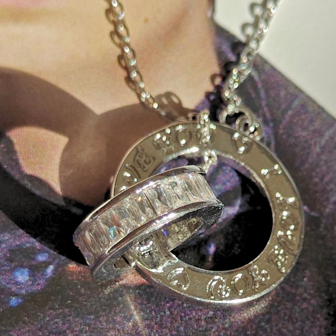 Put a ring on it necklace