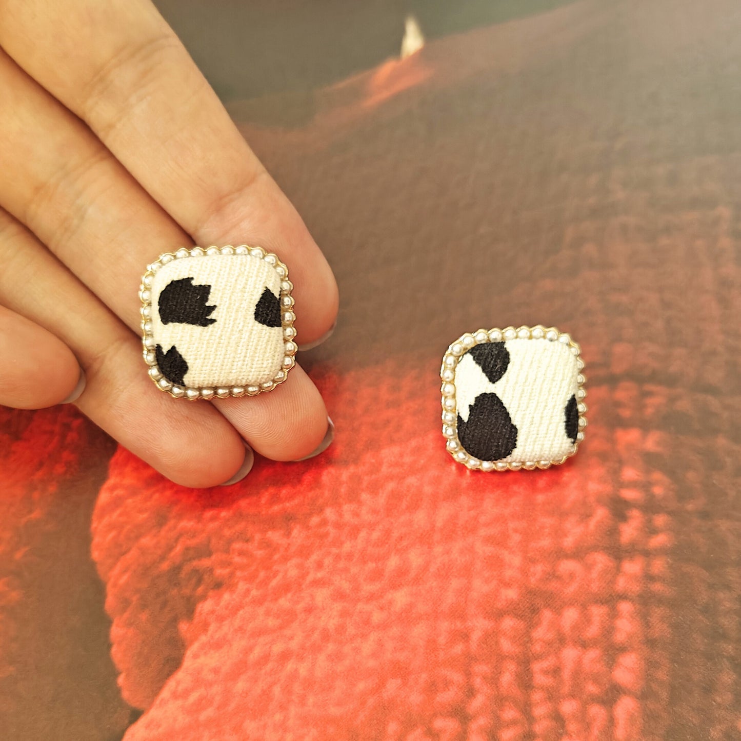 Moo studs