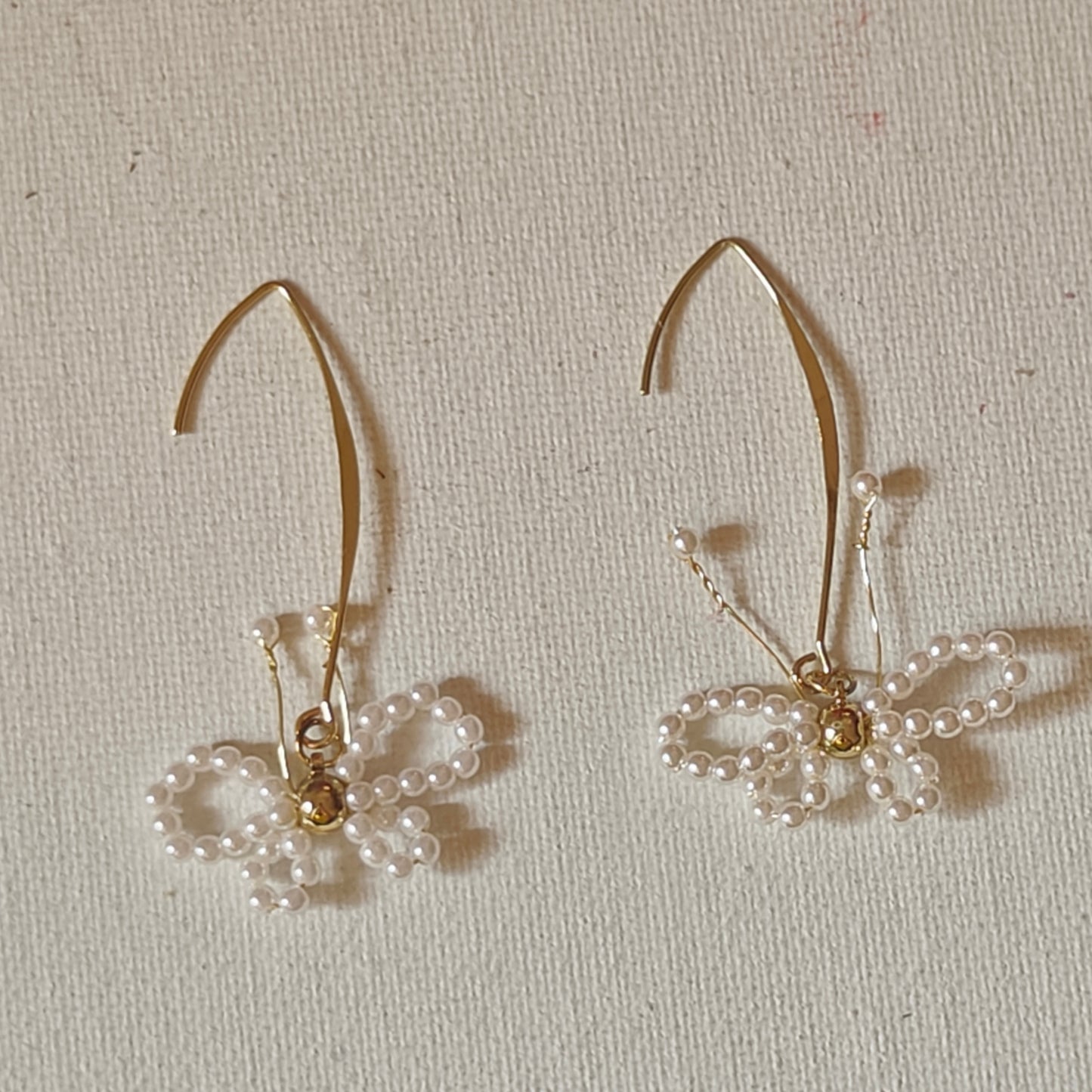 Butterly pearl earrings