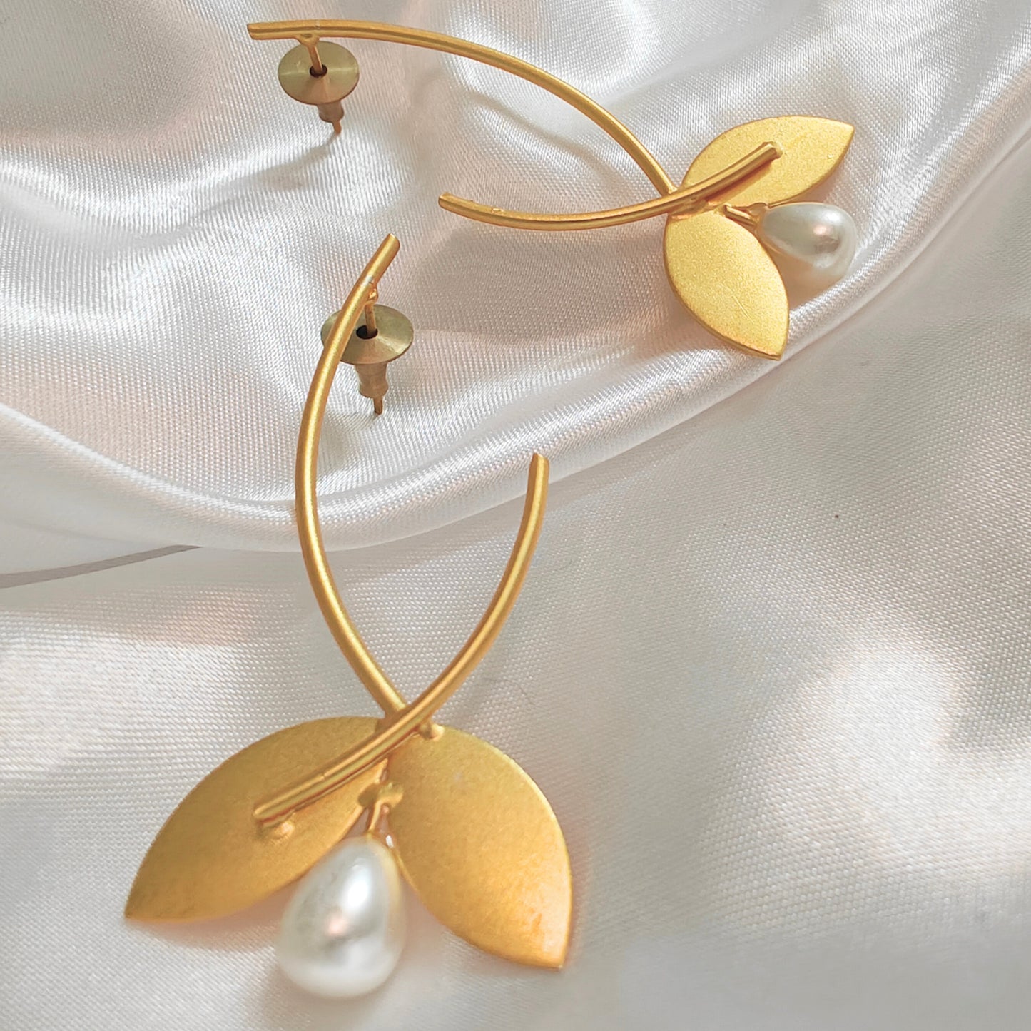 Pearl drop leaflet brass earrings