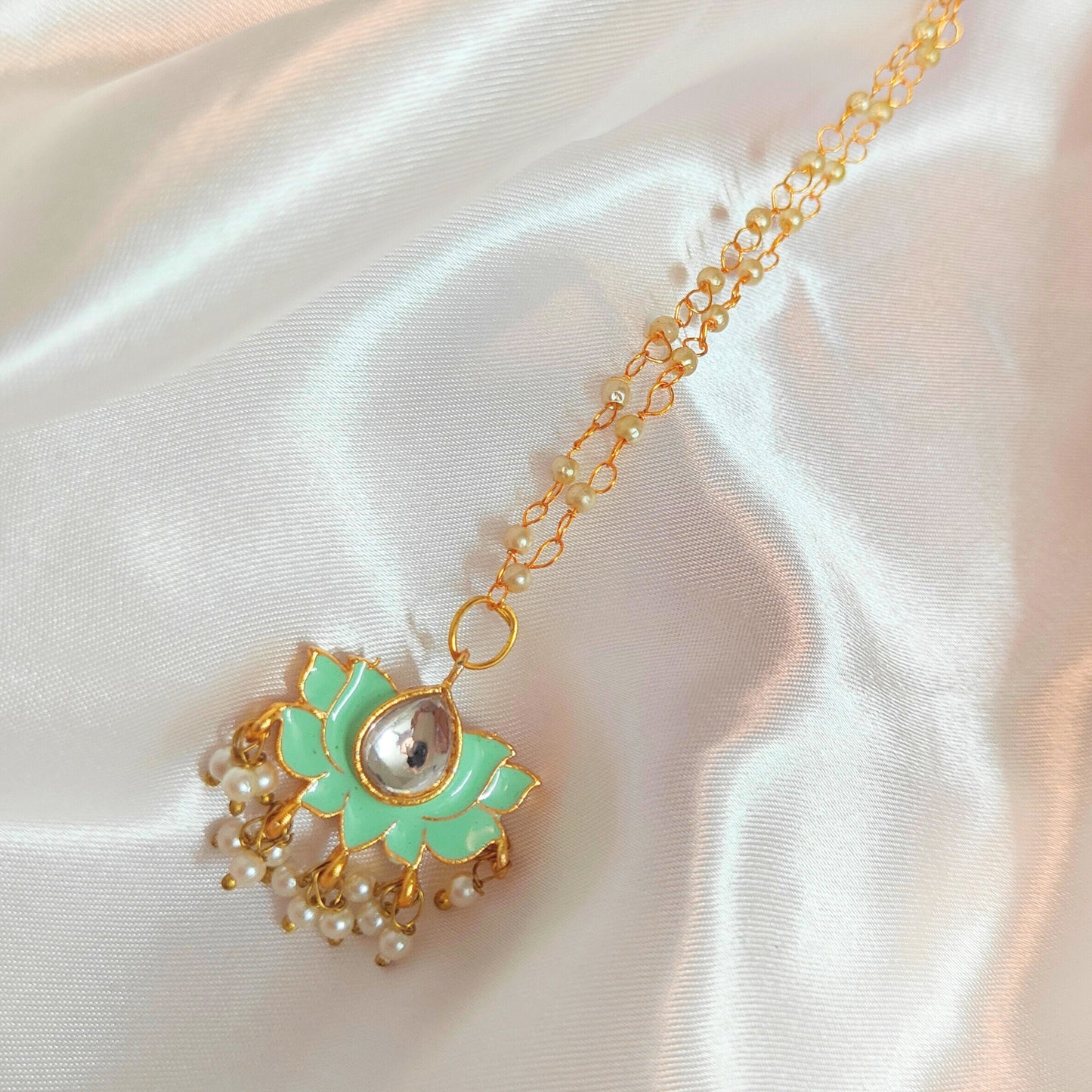 Green Lotus bloom necklace
