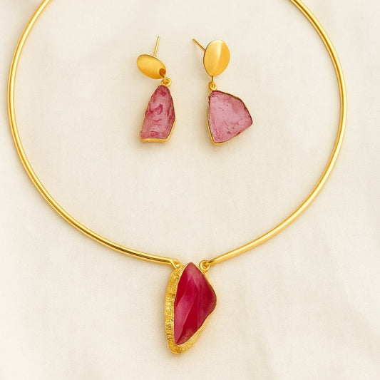 The Stones of the Past Necklace Set