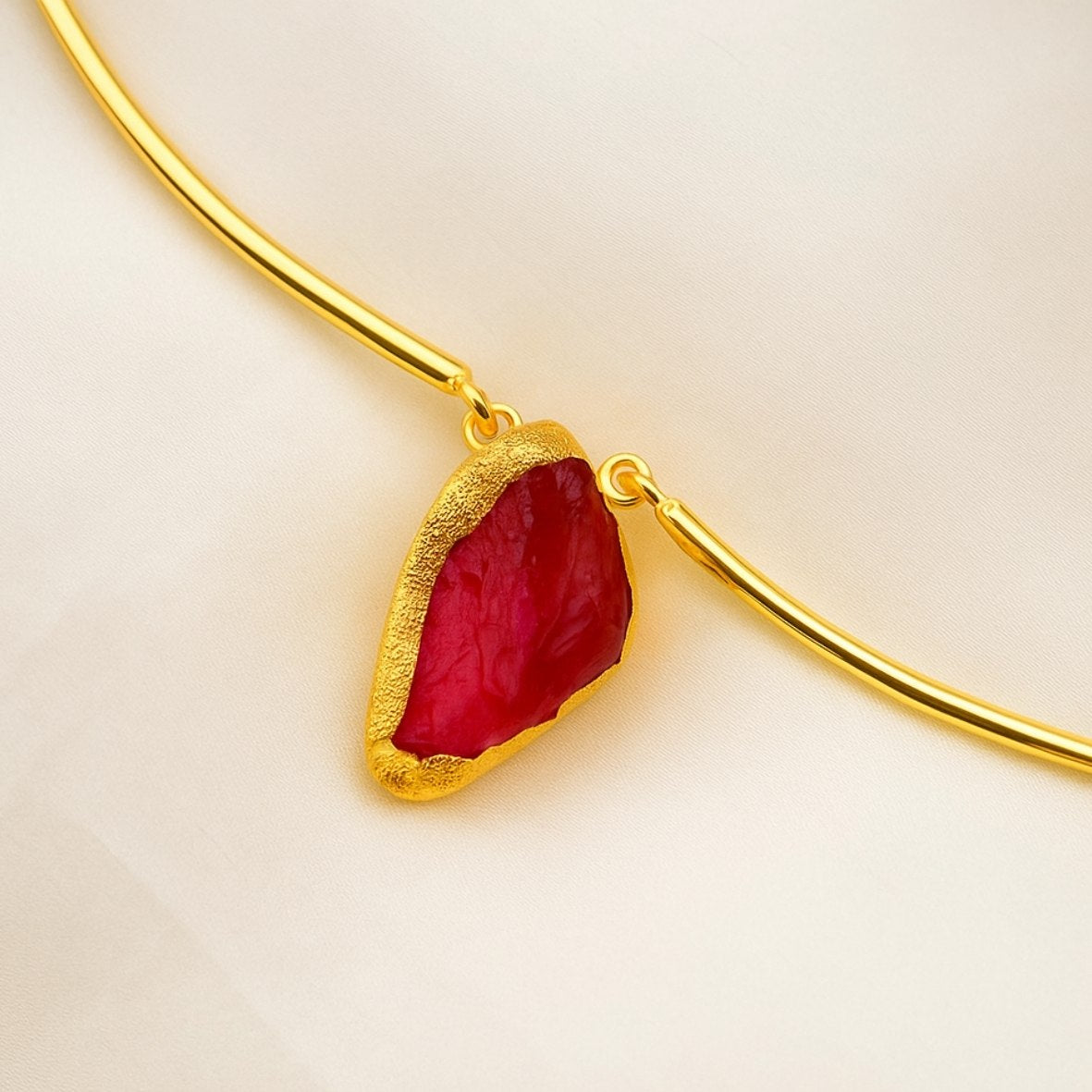 The Stones of the Past Necklace Set